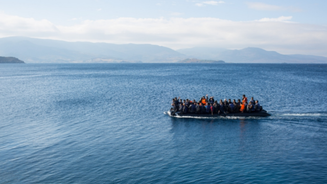 Εντοπίστηκαν 63 παράνομοι μετανάστες στην Κρήτη – Συνελήφθησαν τρεις διακινητές