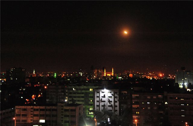 Νέοι αεροπορικοί βομβαρδισμοί του Ισραήλ στη Δαμασκό