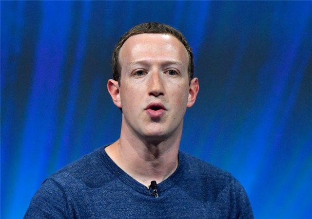 Ο Μαρκ Ζούκερμπεργκ ζητά από τις κυβερνήσεις να γίνουν... πιο αυστηρές απέναντι στο Facebook!