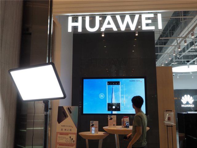 Huawei: Παραμένει η 2η μεγαλύτερη εταιρεία smartphones στον κόσμο