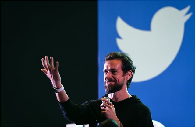 Κορωνοϊός: Ο επικεφαλής του Twitter υποσχέθηκε ένα δισ. δολάρια για την καταπολέμηση της νόσου