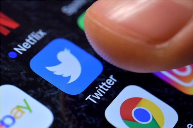 Twitter: Θα μπλοκάρονται οι λογαριασμοί χρηστών μετά από πέντε μηνύματα με fake news για τα εμβόλια