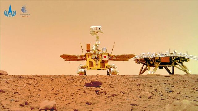 Κίνα: Το διαστημικό ρόβερ Zhurong στέλνει… selfie από την Άρη