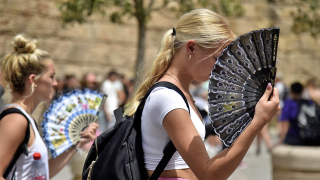 Καιρός: Το φαινόμενο La Niña θα φθάσει μέσα στο καλοκαίρι και θα φέρει μαζί του πιο χαμηλές θερμοκρασίες