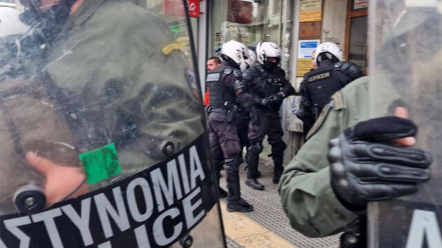 Θεσσαλονίκη: Στον εισαγγελέα οι 8 συλληφθέντες στα επεισόδια - Κατηγορούνται ακόμα και με κακουργήματα