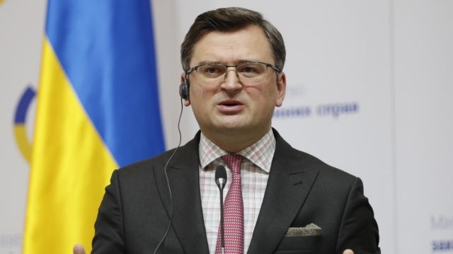Πόλεμος στην Ουκρανία: Την αποπομπή του υπουργού Εξωτερικών, Ντμίτρο Κουλέμπα σκέφτεται ο Ζελένσκι