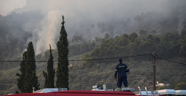 Φωτιές: Νέα μηνύματα 112 σε Ρόδο, Κέρκυρα, Κάρυστο – Σε ποιες περιοχές έχουν σταλεί