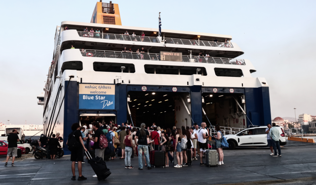 Πάσχα: 77 δρομολόγια από Πειραιά - Ραφήνα με πάνω από 55.000 επιβάτες έχουν προγραμματιστεί ως τη Μεγάλη Δευτέρα
