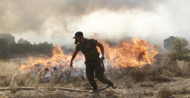 Φωτιά σε ξερά χόρτα στον Λαγκαδά Θεσσαλονίκης