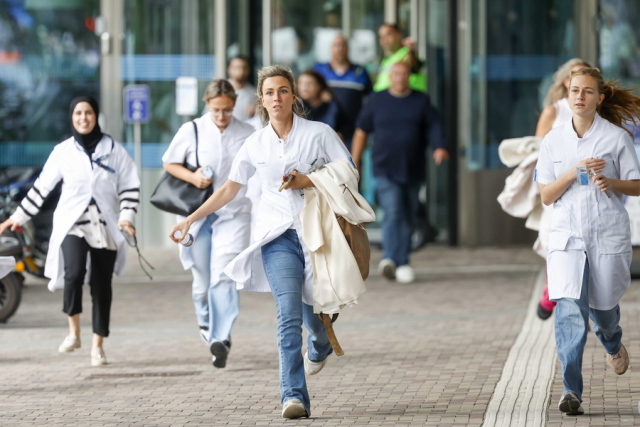 Ολλανδία: Δύο νεκροί από την επίθεση ενόπλου στο Ρότερνταμ – Συνελήφθη ο δράστης