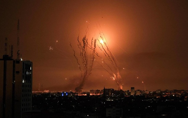 Επίθεση της Χεζμπολάχ με ρουκέτες κατά του Ισραήλ την ώρα της επίθεσης του Ιράν