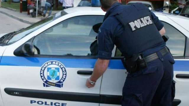 Βόλος: Νεαρός ντελιβεράς χτύπησε αστυνομικό για να αποφύγει τον έλεγχο