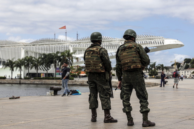 Βραζιλία: Στρατό κατά της Μαφίας και του οργανωμένου εγκλήματος έβγαλε στους δρόμους ο Λούλα