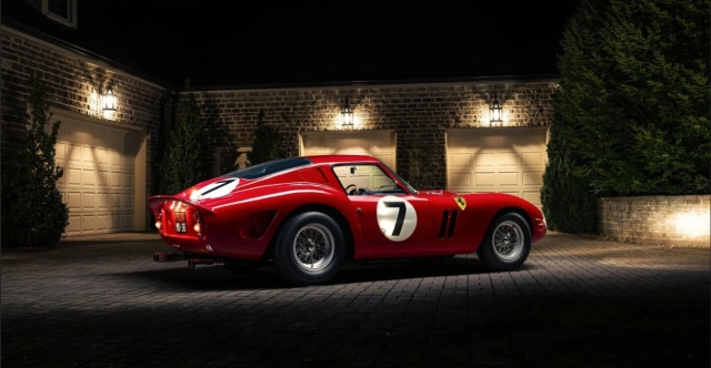 Sotheby’s: Ferrari GTO του 1962 βγήκε στο «σφυρί» για 51,7 εκατ. δολάρια