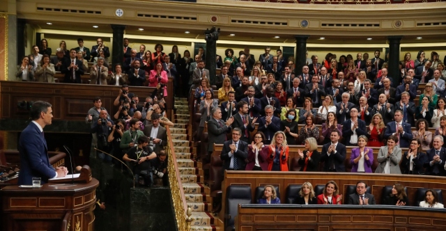 Πέδρο Σάντσεθ: Επανεξελέγη νέος πρωθυπουργός της Ισπανίας