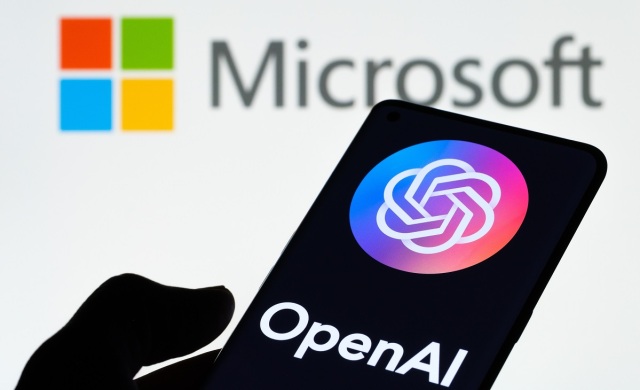OpenAI: Οι δραματικές εξελίξεις βγάζουν κερδισμένη τη Microsoft