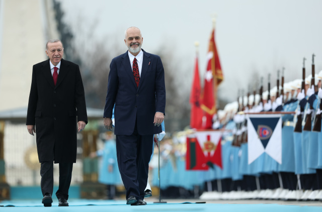 Επίσκεψη Ράμα στην Άγκυρα: Συμφωνία στρατιωτικής συνεργασίας υπέγραψαν Τουρκία και Αλβανία