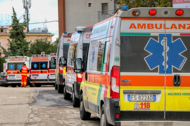 Ιταλία: Φορτηγό παρέσυρε και σκότωσε 17χρονο - Σοβαρά τραυματισμένη η αδερφή του