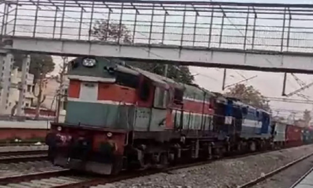 Ινδία: Τρένο ταξίδεψε από λάθος 70 χιλιόμετρα χωρίς οδηγό