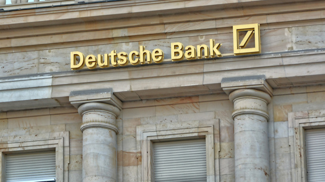 Γερμανία: Η Deutsche Bank αυξάνει την υποχρεωτική παρουσία στο γραφείο - Έντονες αντιδράσεις εργαζομένων