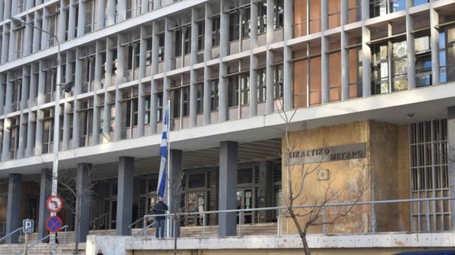 Θεσσαλονίκη: Αναστάτωση από ύποπτο φάκελο στα δικαστήρια - Τελικά περιείχε ένα βιβλίο