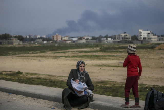 Λωρίδα της Γάζας: Εντείνεται η διεθνής ανησυχία για την ανθρωπιστική κρίση, παρά τις ελπίδες για ανακωχή