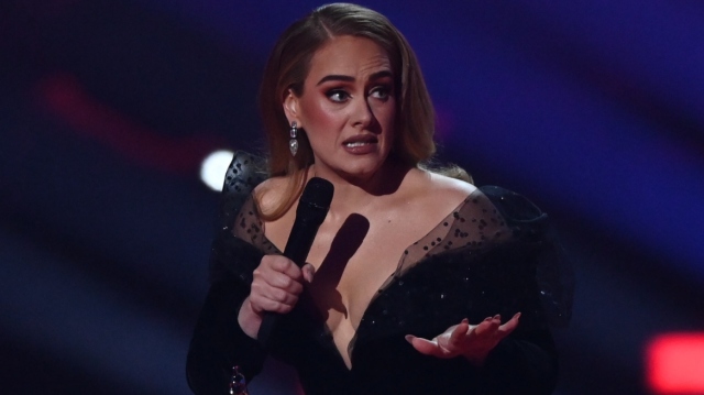 Adele: Οργή με τη σταρ που ακύρωσε πάλι συναυλίες - «Δεν έχουμε τα εκατομμύριά σου για να τα δίνουμε σε αεροπορικά»