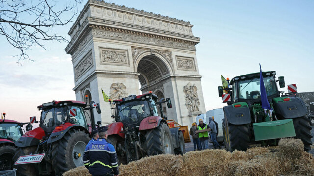 Γαλλία: 66 συλλήψεις κατά τη διαδήλωση αγροτών στην Αψίδα του Θριάμβου στο Παρίσι