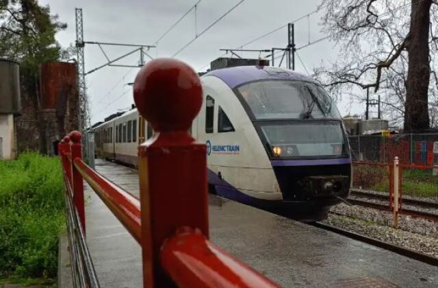 Hellenic Train για το τεχνικό πρόβλημα του προαστιακού για Λάρισα: Δεν υπήρξε κανένα θέμα ασφάλειας για τους επιβάτες