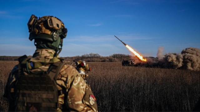 Πόλεμος στην Ουκρανία: Η δράση της πολεμικής αεροπορίας της Ρωσίας μειώνεται στα ανατολικά, λέει το Κίεβο