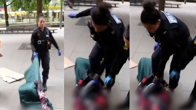 Μάντσεστερ - Βίντεο σοκ: Γυναίκα αστυνομικός σέρνει άστεγο και τον πατάει στο στομάχι με το παπούτσι της