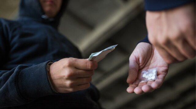 Έκθεση ΟΗΕ: Ανησυχητική αύξηση, το 2023, στη διαθεσιμότητα ναρκωτικών λόγω διαδικτυακής τους διακίνησης