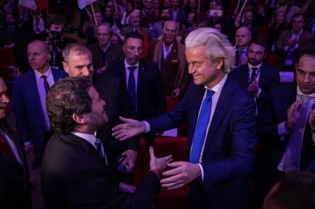 Ολλανδία: Δεν θα είμαι πρωθυπουργός ανακοίνωσε ο ακροδεξιός Βίλντερς