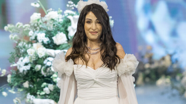 Η Ιωάννα Παλιοσπύρου ντύθηκε νύφη για καλό σκοπό - Δείτε φωτογραφίες