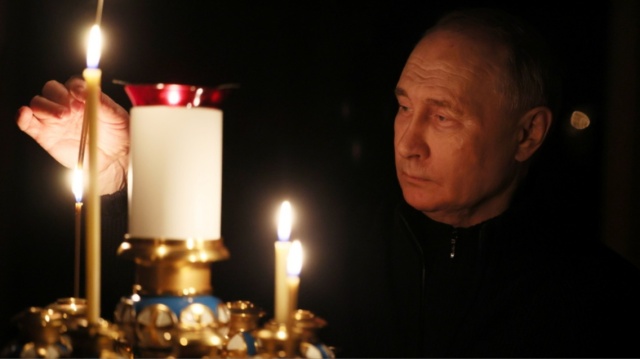 Ρωσία: Ο Πούτιν και το συγκρότημα Piknik απέτισαν φόρο τιμής στα θύματα της τρομοκρατικής επίθεσης (βίντεο)