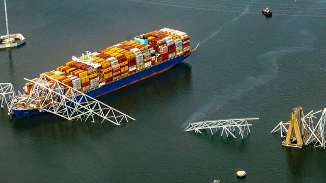 Βαλτιμόρη – γέφυρα: Το σήμα κινδύνου από το πλοίο απέτρεψε μια μεγαλύτερη τραγωδία