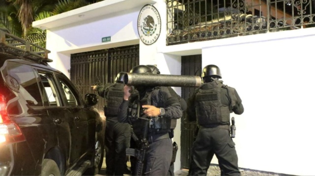 Νικαράγουα: Διέκοψε τις διπλωματικές σχέσεις με τον Ισημερινό μετά την εισβολή αστυνομικών στην πρεσβεία του Μεξικού