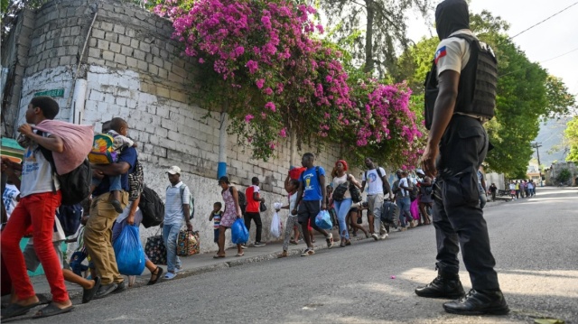 ΟΗΕ: Σχεδόν 100.000 άνθρωποι εγκατέλειψαν την πρωτεύουσα της Αϊτής μέσα σ’ έναν μήνα