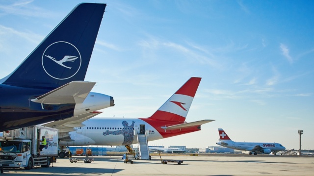 Lufthansa και Austrian Airlines αναστέλλουν τις πτήσεις τους προς και από την Τεχεράνη έως τις 18 Απριλίου
