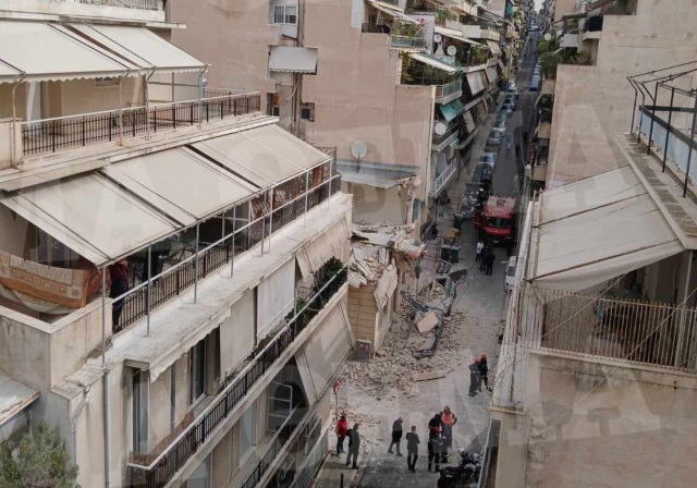 Δημαρχος Πειραιά: Είχαν βγάλει ηλεκτρονική άδεια για μικρές εργασίες στο κτήριο που κατέρρευσε στο Πασαλιμάνι