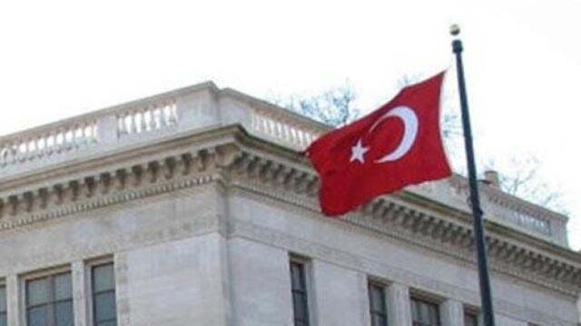 Η Τουρκική πρεσβεία στην Αθήνα εύχεται «καλό Πάσχα» image