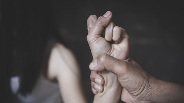 Ηράκλειο: Χτύπησε κόρες και σύζυγο - Συνελήφθη 44χρονος
