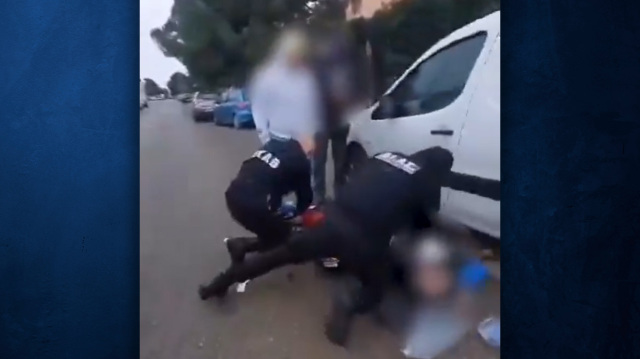 Γλυφάδα: Αστυνομικοί έσωσαν άνδρα από έμφραγμα - Το ευχαριστώ της συζύγου του (βίντεο)