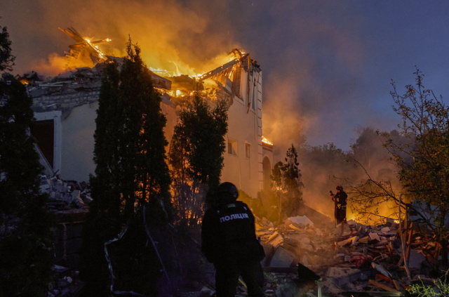 Ουκρανία: Εκατοντάδες άνθρωποι έχουν απομακρυνθεί από τις εστίες τους στο Χάρκοβο έπειτα από τη ρωσική επίθεση