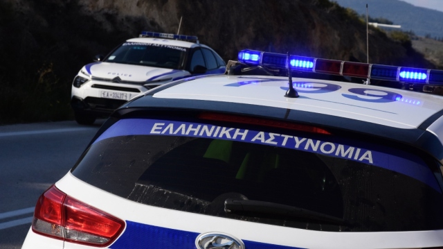 Τροχαίο στη Θεσσαλονίκη: Συγκρούστηκαν τρία οχήματα μεταξύ τους – Τρεις τραυματίες