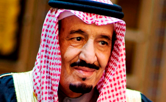 Ο βασιλιάς Σαλμάν της Σαουδικής Αραβίας θα υποβληθεί σε ιατρικές εξετάσεις λόγω υψηλού πυρετού