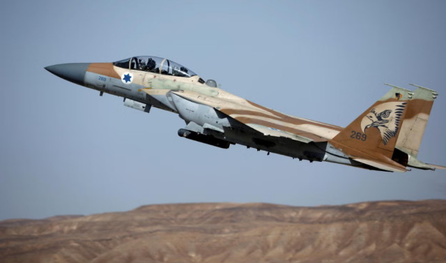 Τρεις νεκροί και τέσσερις τραυματίες από ισραηλινές αεροπορικές επιδρομές στον Λίβανο