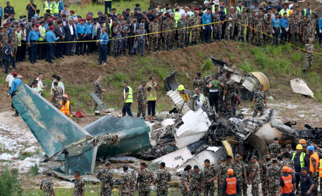 Τουλάχιστον 18 νεκροί σε αεροπορικό δυστύχημα στο Νεπάλ – Δείτε νέα βίντεο