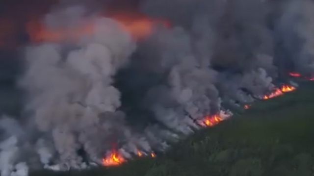 Καναδάς: Μαίνονται οι φωτιές  – Κάηκαν περισσότερα από 360.000 στρέμματα