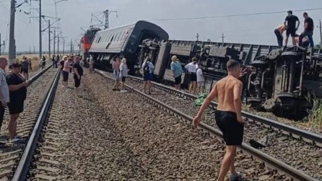 Ρωσία: Σύγκρουση τρένου με φορτηγό στο Βόλγκογκραντ – Αναφορές για δεκάδες τραυματίες